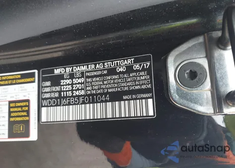 2018 Mercedes-Benz E 400 z USA, uszkodzony, nr VIN WDD1J6FB5JF011044